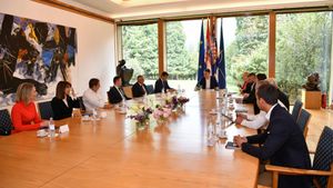 Predsjednik Milanović primio predstavnike Društva Šibenčana i prijatelja Šibenika u Zagrebu