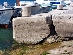 Slikaj mul, rivu ili lučicu kojima treba obnova!