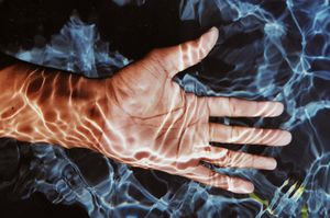 Vrijeme je kupanja i uživanja u moru – Jeste li znali za prednosti od mora naboranih prstiju?