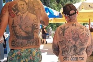 Muškarci potpuno prekriveni nacističkim tetovažama ušetali u bar u Rijeci