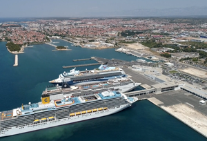 Početak vikenda u Zadru obilježio rekordan broj kruzera