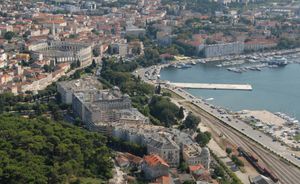 NEMA VIŠE PARKIRANJA Veliki dio pulske rive postaje šetnica