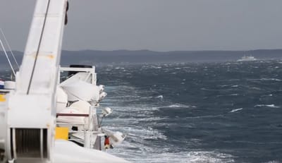 JAKO JUGO Paraliziran promet prema otocima srednjeg i južnog Jadrana