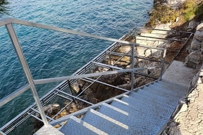 U Šparadićima niknulo "privatno sunčalište" - jesu li se bušile stijene, tko stoji iza svega i tko je ovo dozvolio?