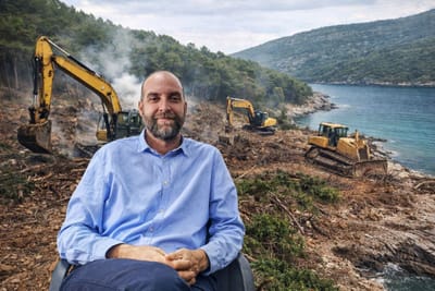 Poznati poznavatelj Jadrana alarmira javnost: “Od Mediterana kakav je nekad bio do rasprodaje obale - Uskoro ćete izgubiti i ovu uvalu, a da to niste ni primijetili!”