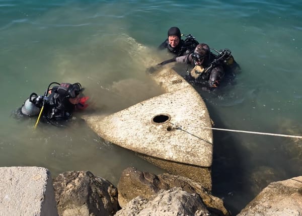 Ekološka akcija čišćenja podmorja u Strožancu - Među otpadom izvučena i jedrilica!