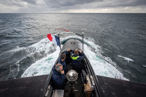 Dronovi nadlijetali bazu francuskih nuklearnih podmornica, vojska otvorila vatru!