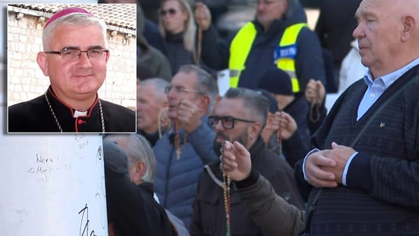 Nadbiskup Uzinić: "Trgovi su za sve, ali molitva koja mene ne oplemenjuje, a druge provocira - često provocira i mene protiv drugih i nije prava molitva!"