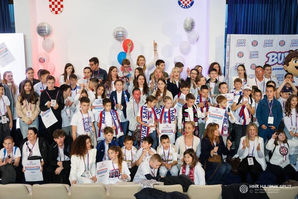 Prva nagrada u kampanji protiv nasilja "Budi čovik" otišla u Hvar