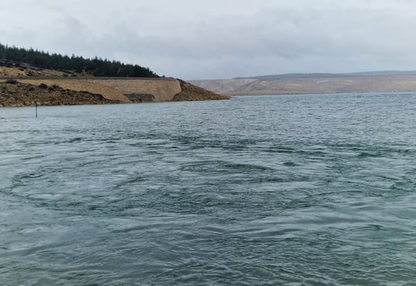 VIDEO Obilne kiše i topljenje snijega, na dnu mora ispod Velebita aktivirali rijetku pojavu - Pogledajte ove prizore!