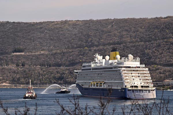 POVIJESNI TRENUTAK U BAKARSKOM ZALJEVU: Kapetan ispunio obećanje i doveo luksuzni kruzer „Spirit of Discovery“ u rodni kraj