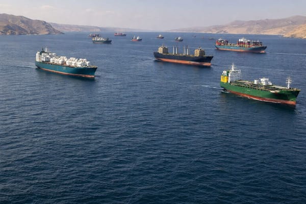 Trump prijeti napadom na elektrane - Iran: "Hormuz ostaje otvoren za sve osim neprijatelje!"