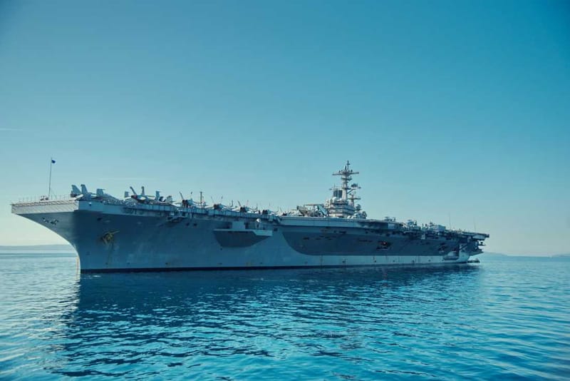 SUMNJA NA SABOTAŽU Američka mornarica istražuje požar na nosaču USS Gerald R. Ford - Je li posada namjerno onesposobila brod jer ne želi rat s Iranom?