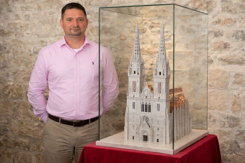 REMEK DJELO IZ PUČIŠĆA Repliku zagrebačke katedrale gradio pet godina s više od 31 tisuću komadića bračkog kamena!