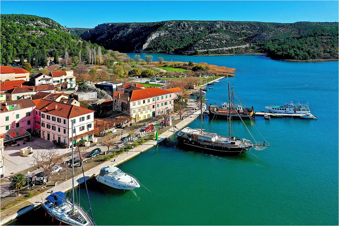 Kreće uređenje dijela obale i pristaništa za turističke brodove u Skradinu