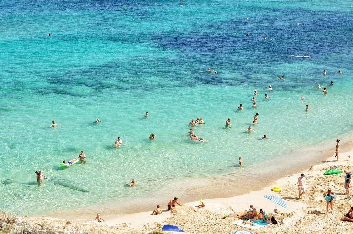 Fotografije ‘zabave na suncu’ opasno su odvraćanje pažnje od stvarnosti klimatskih promjena