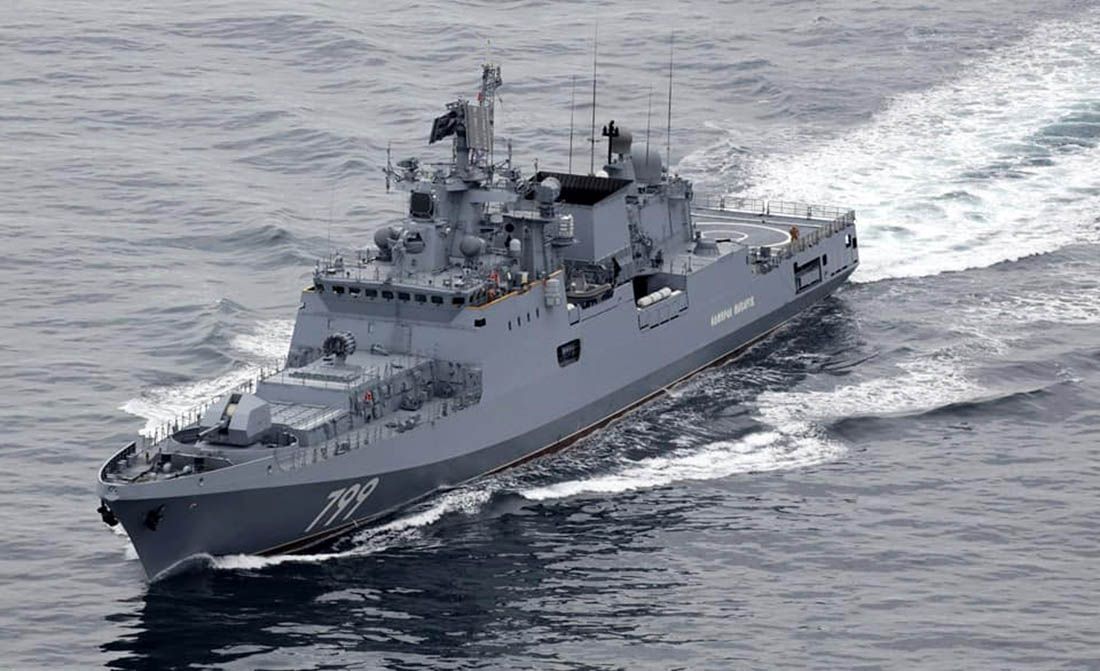 Je li uništen još jedan ponos ruske mornarice? “Kod Zmijskog otoka gori Admiral Makarov”