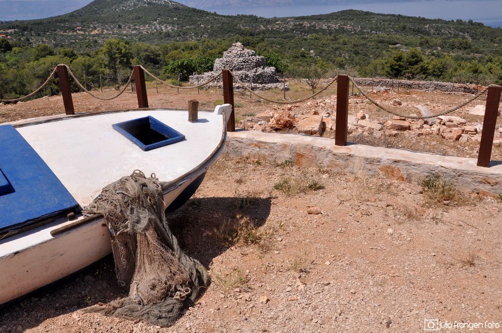 Ususret ljetu održan 3. “Jelsa wine, olive and heritage festival”